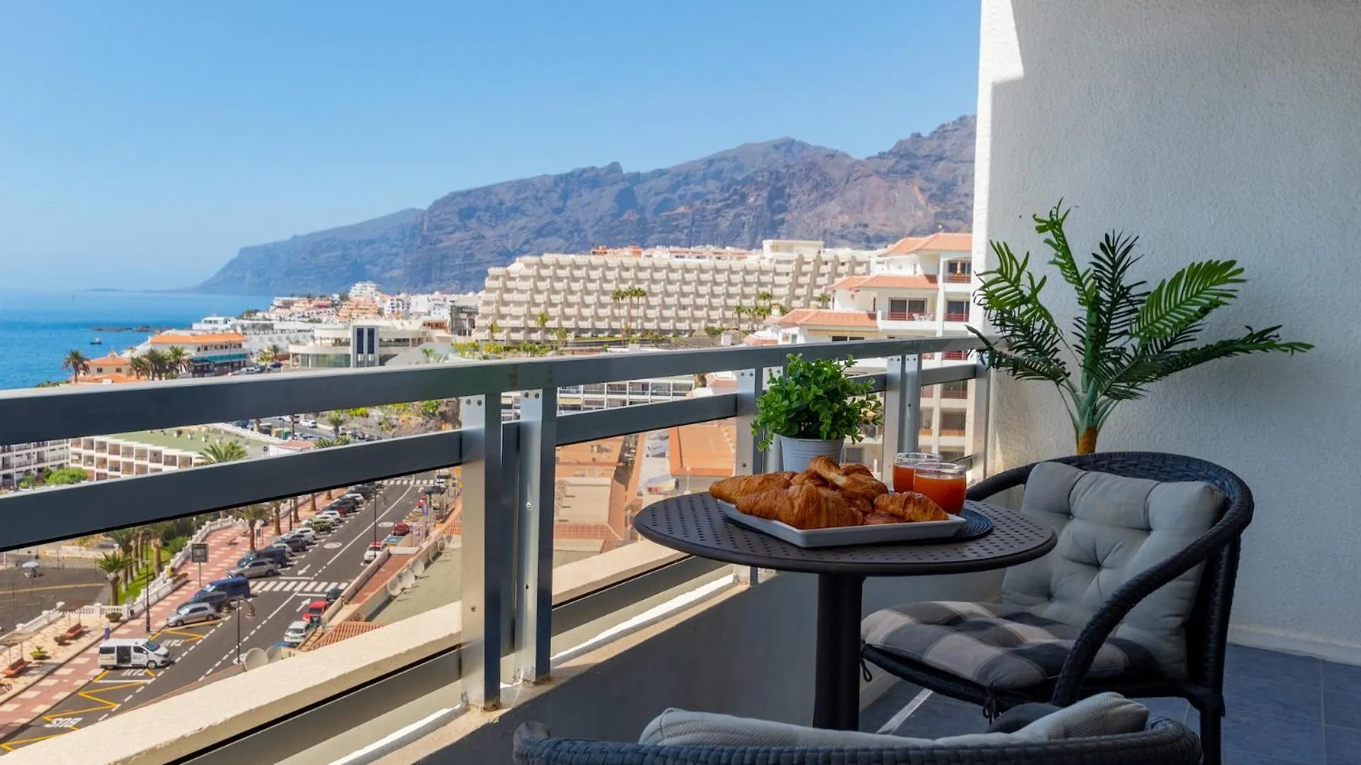 Ocean Breeze Apt By Dream Homes Tenerife 圣地亚哥港 公寓